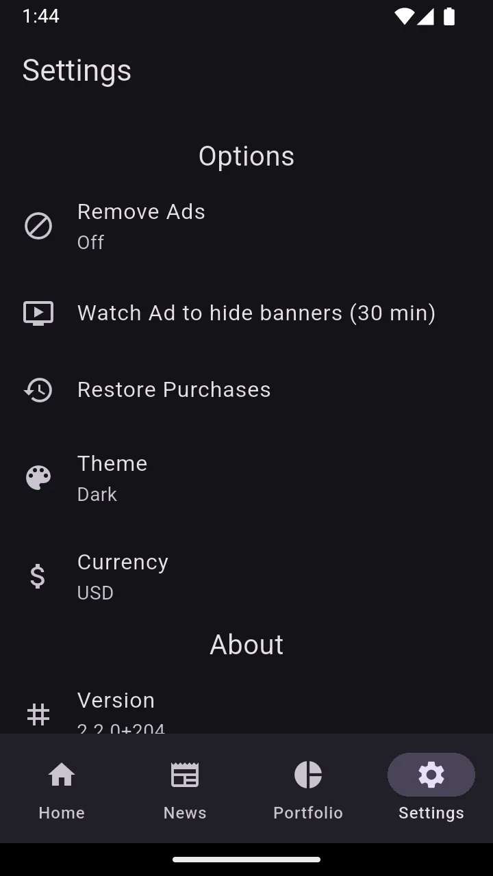 Settings screen with theme and currency options